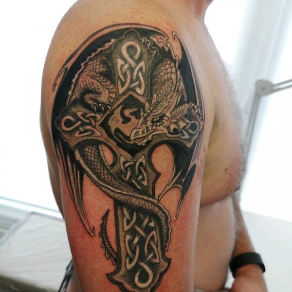 100 Celtic Cross Tattoo Designs with Meaning