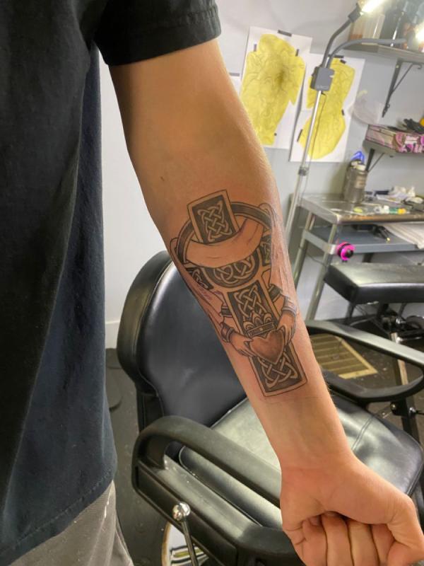 100 Celtic Cross Tattoo Designs with Meaning