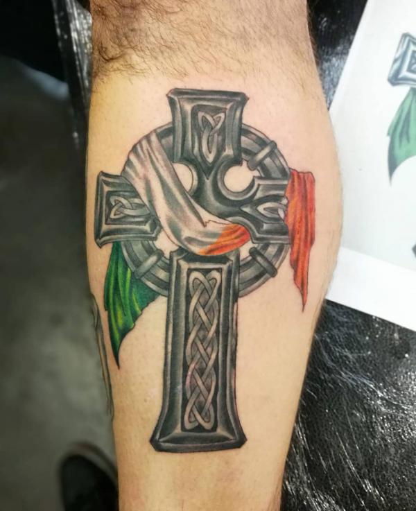 100 Celtic Cross Tattoo Designs with Meaning