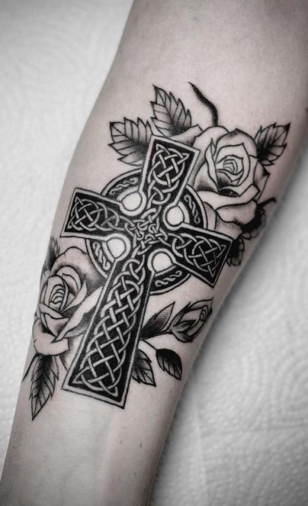 100 Celtic Cross Tattoo Designs with Meaning