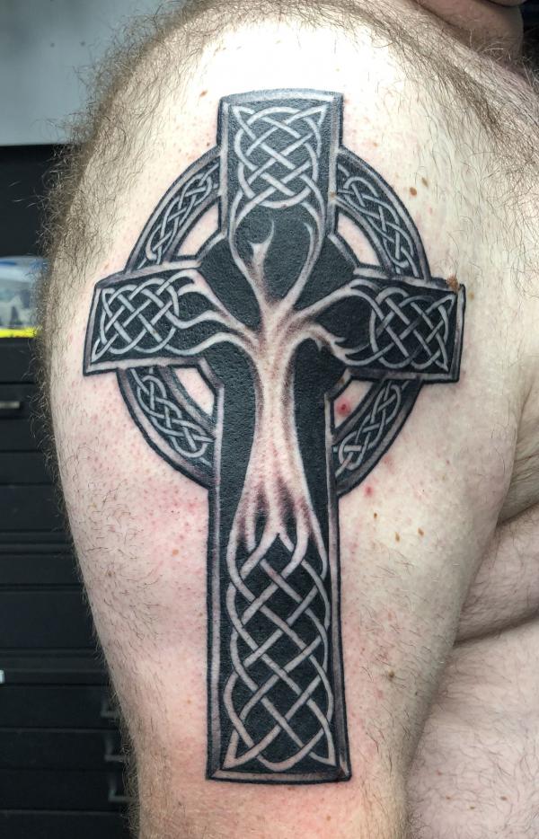 100 Celtic Cross Tattoo Designs with Meaning