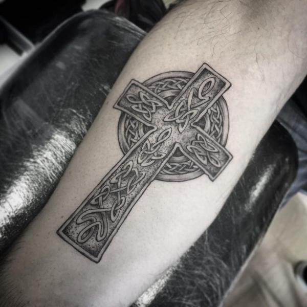 100 Celtic Cross Tattoo Designs with Meaning