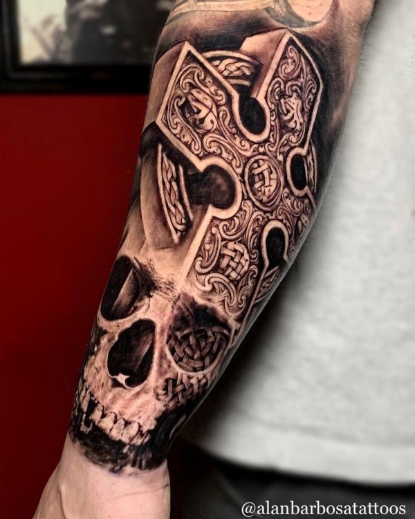 100 Celtic Cross Tattoo Designs with Meaning