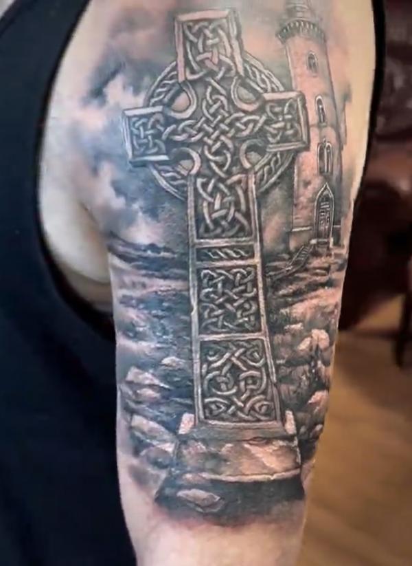 100 Celtic Cross Tattoo Designs with Meaning