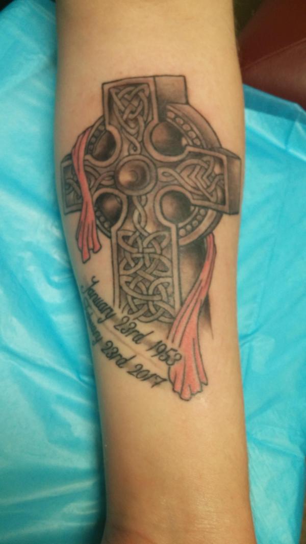 100 Celtic Cross Tattoo Designs with Meaning