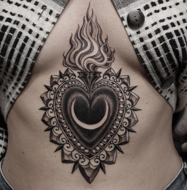 165 Unique Sternum Tattoo Designs for Women