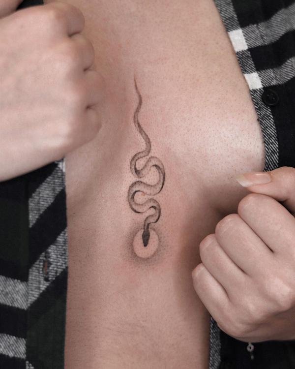 165 Unique Sternum Tattoo Designs for Women