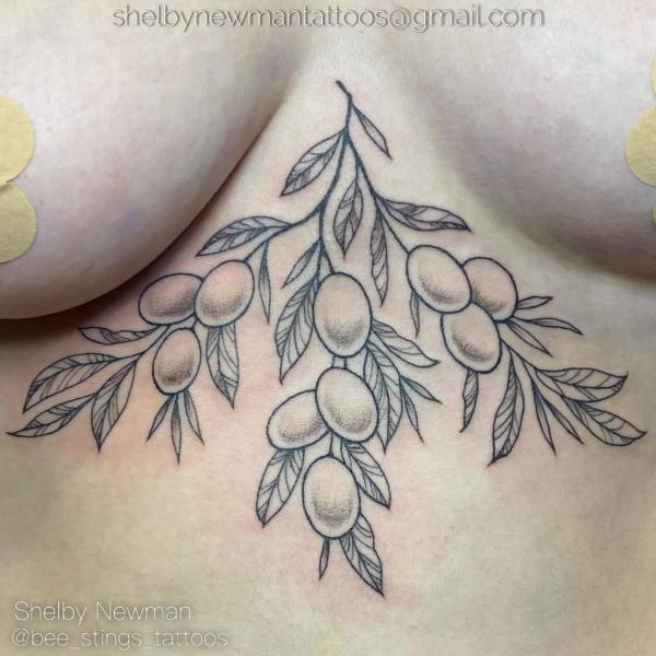 165 Unique Sternum Tattoo Designs for Women