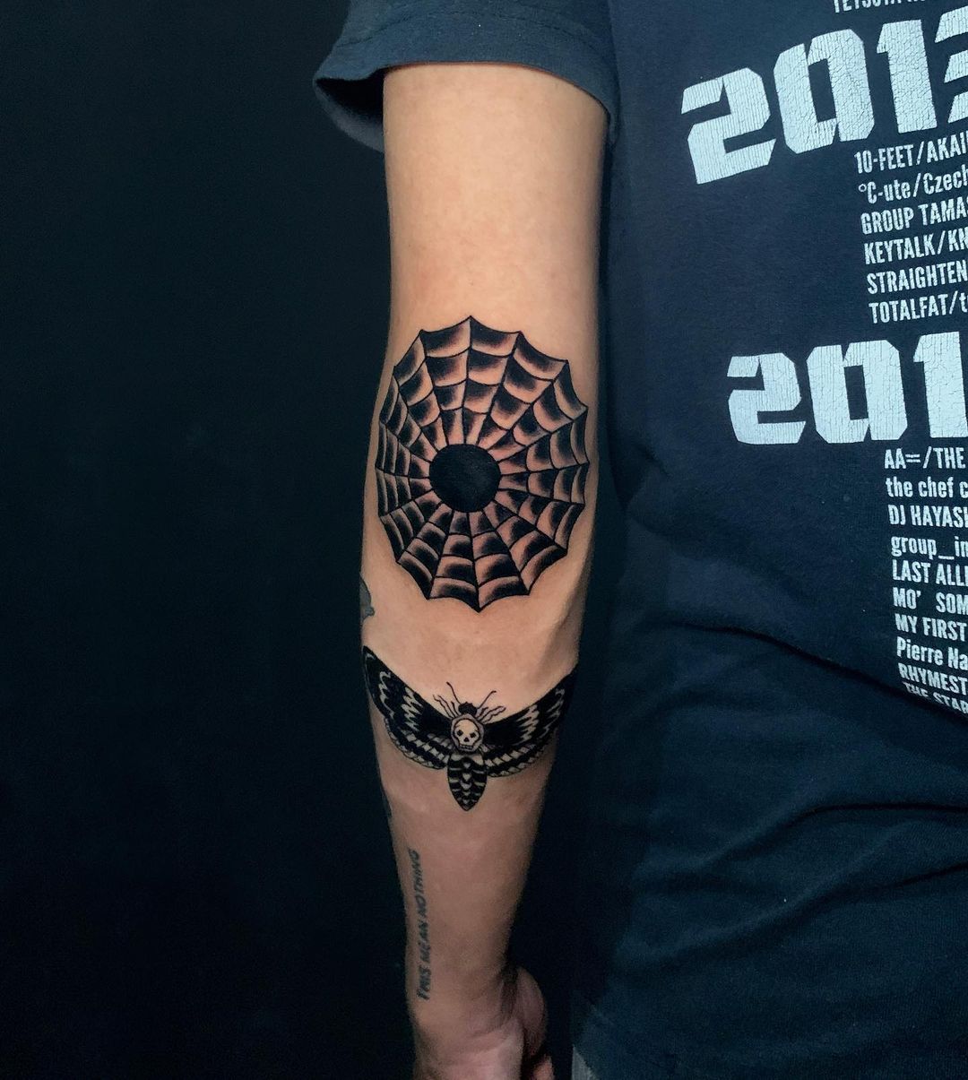 40 Striking Elbow Spiderweb Tattoo Designs