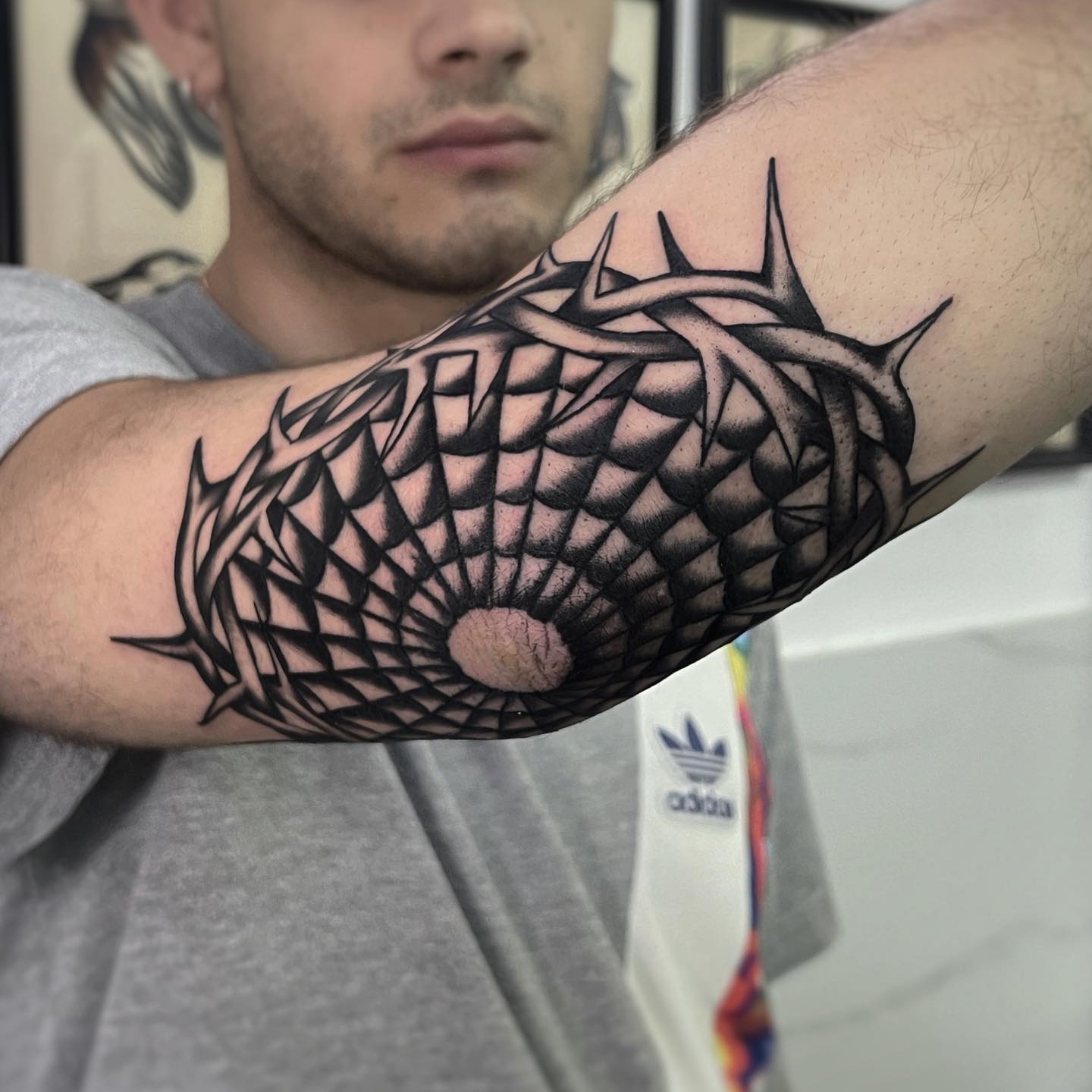 40 Striking Elbow Spiderweb Tattoo Designs
