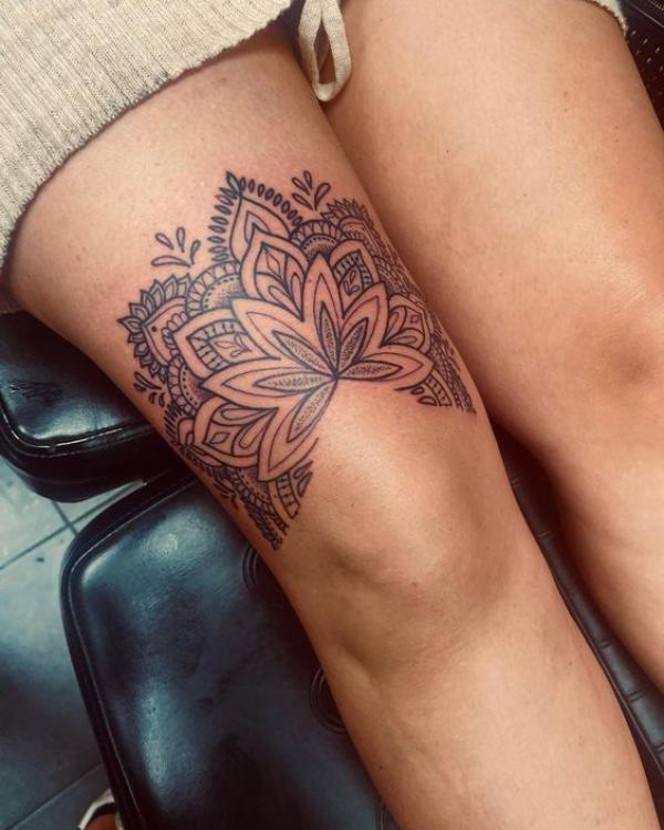 70 Above Knee Tattoo Designs for Your Inspiration