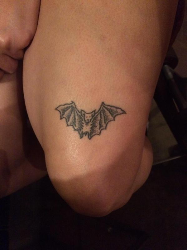 70 Above Knee Tattoo Designs for Your Inspiration