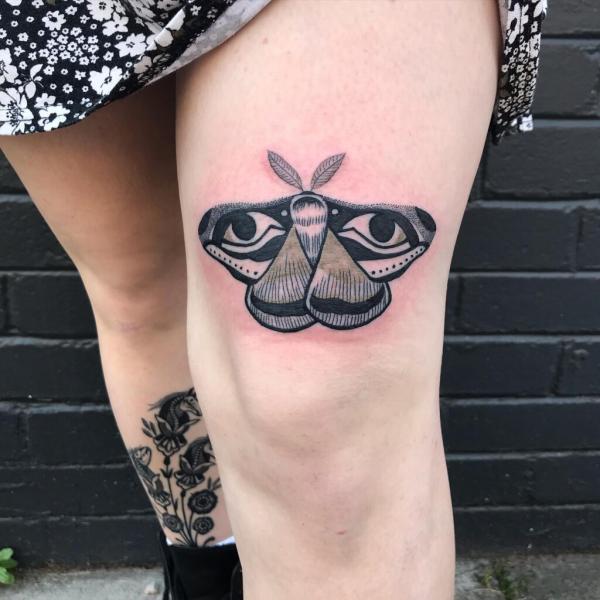 70 Above Knee Tattoo Designs for Your Inspiration
