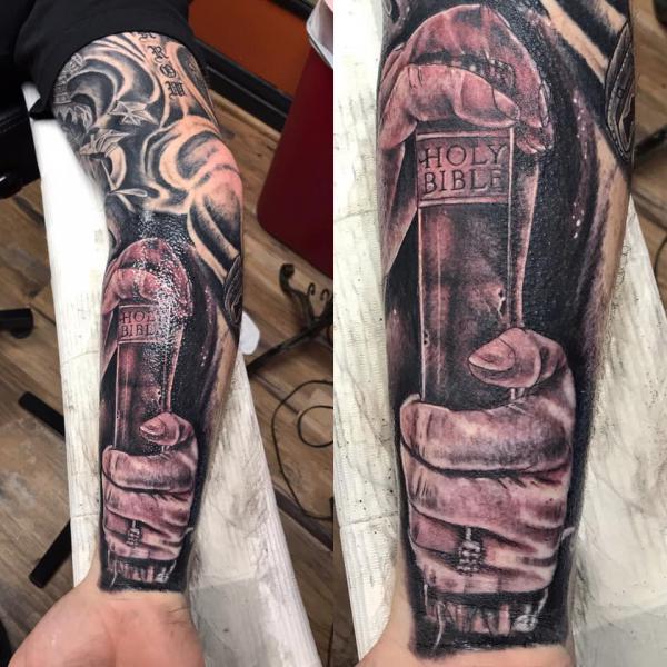 100 Christian Tattoos: Symbols of Faith and Devotion