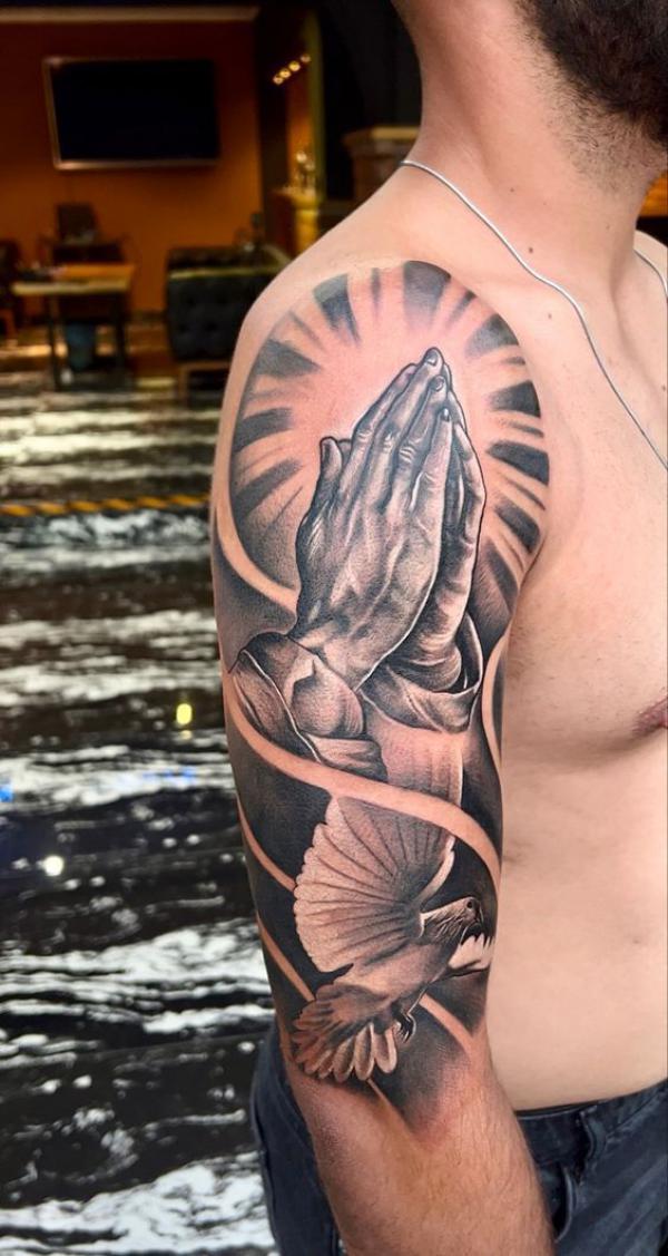 100 Christian Tattoos: Symbols of Faith and Devotion