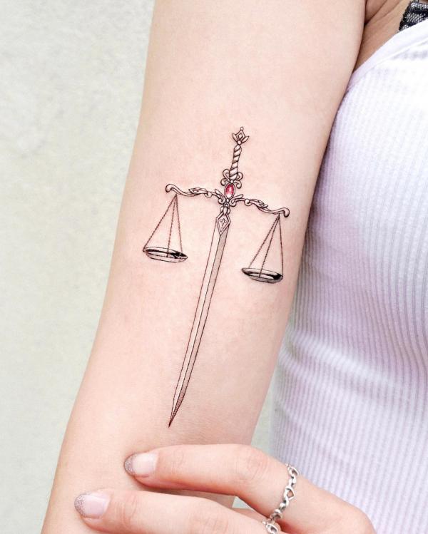 90 Artistic Upper Arm Tattoo Designs and Ideas