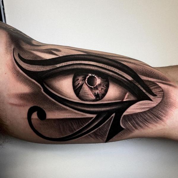 90 Artistic Upper Arm Tattoo Designs and Ideas