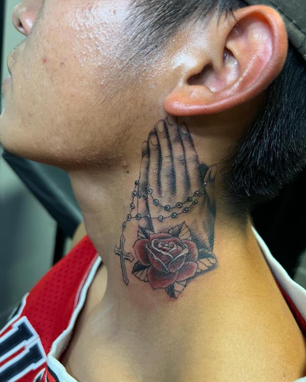 70 Masterful Rose Neck Tattoos and Their Meanings