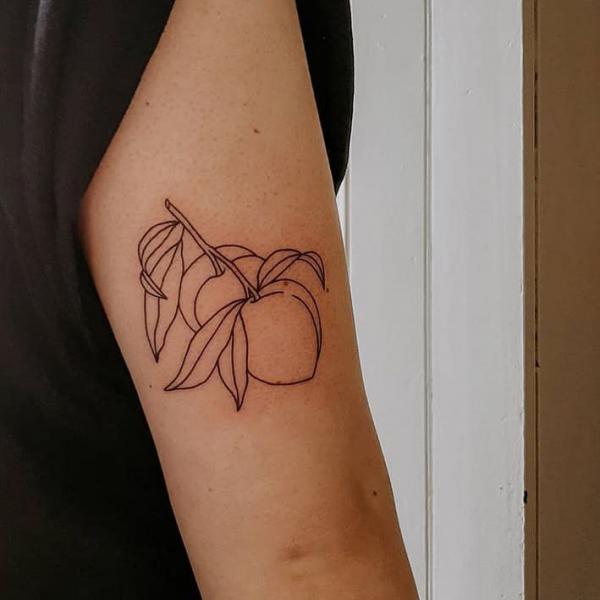 50 Peach Tattoo Designs with Meaning