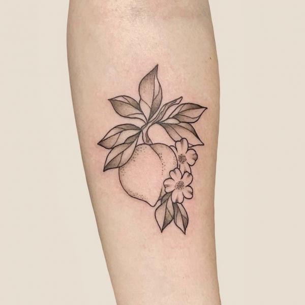 50 Peach Tattoo Designs with Meaning