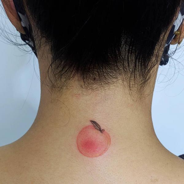 50 Peach Tattoo Designs with Meaning