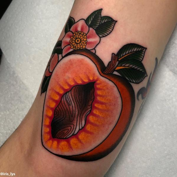 50 Peach Tattoo Designs with Meaning