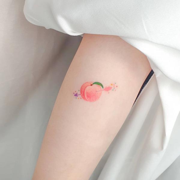 50 Peach Tattoo Designs with Meaning