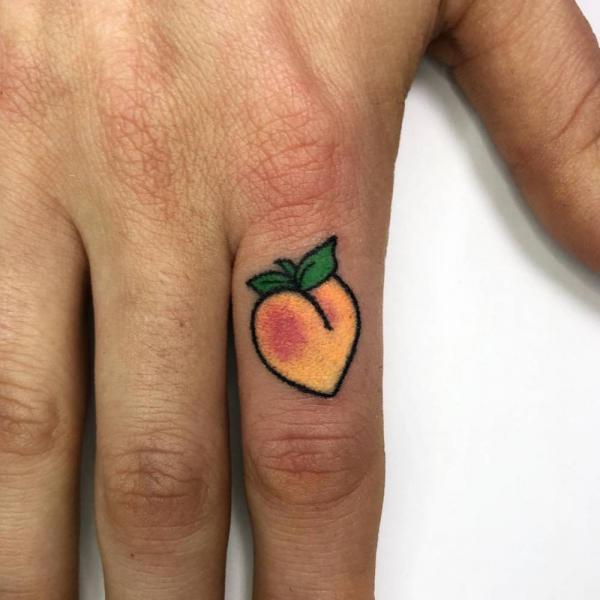 50 Peach Tattoo Designs with Meaning
