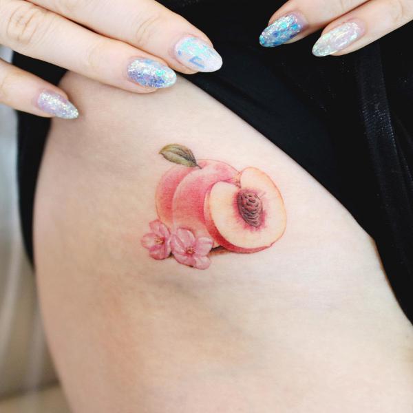 50 Peach Tattoo Designs with Meaning