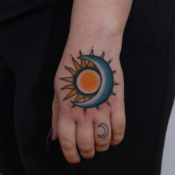 100 Sun and Moon Tattoos with Meaning