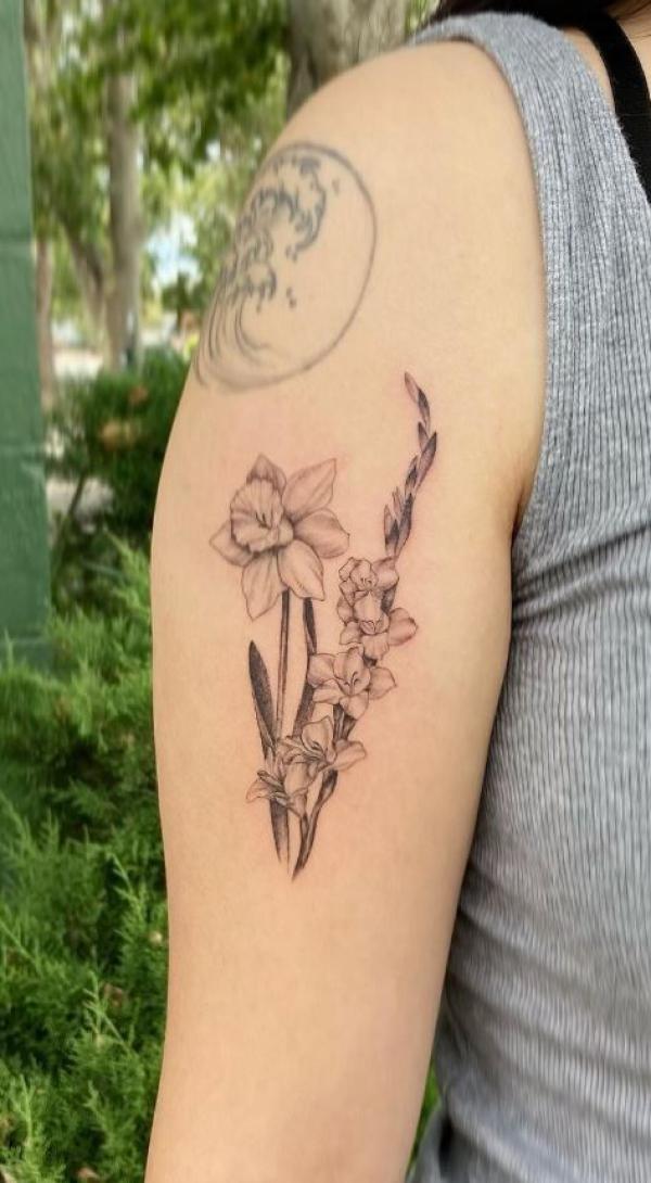 50 Gladiolus Tattoo Designs with Meaning