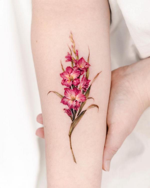 50 Gladiolus Tattoo Designs with Meaning