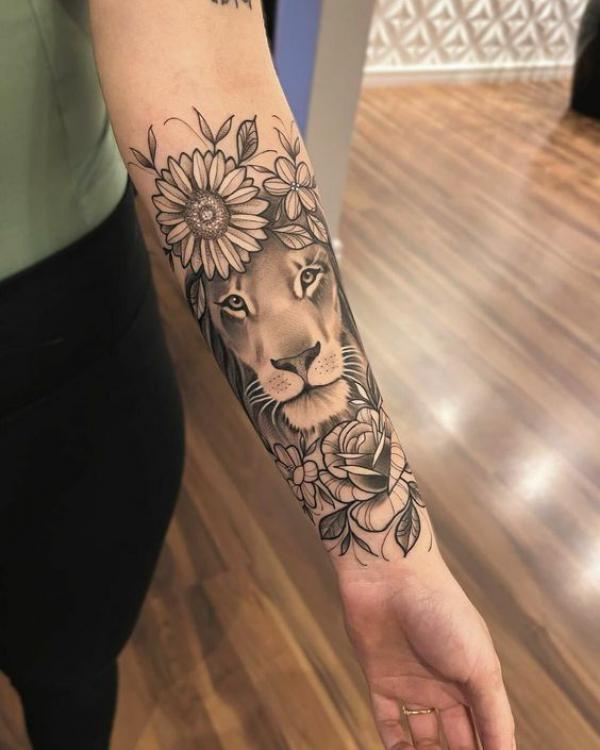 90 Lioness Tattoo Designs with Meaning