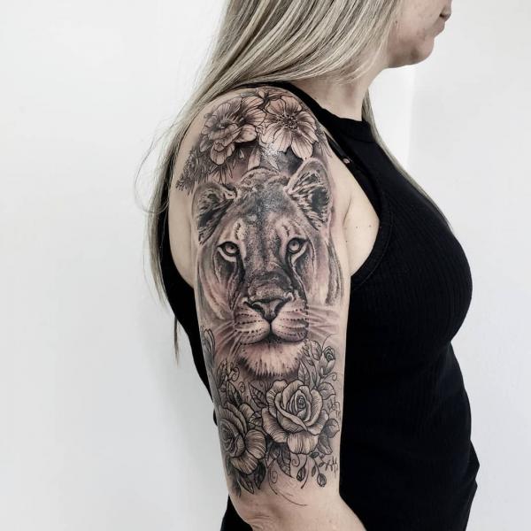 90 Lioness Tattoo Designs with Meaning