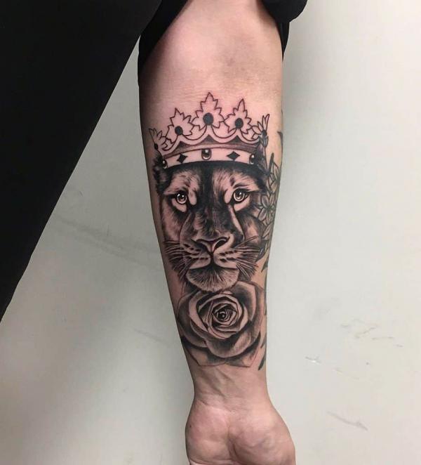 90 Lioness Tattoo Designs with Meaning