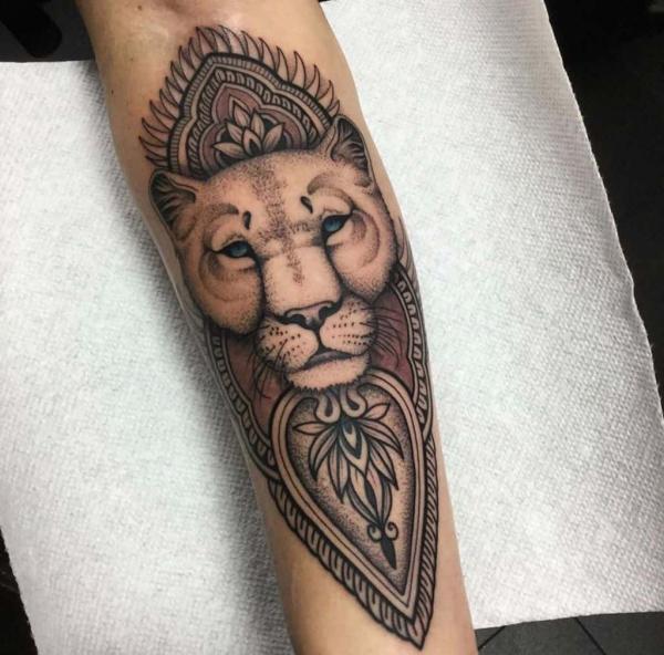 90 Lioness Tattoo Designs with Meaning