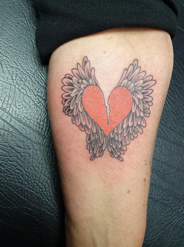 100 Broken Heart Tattoos and Their Meanings