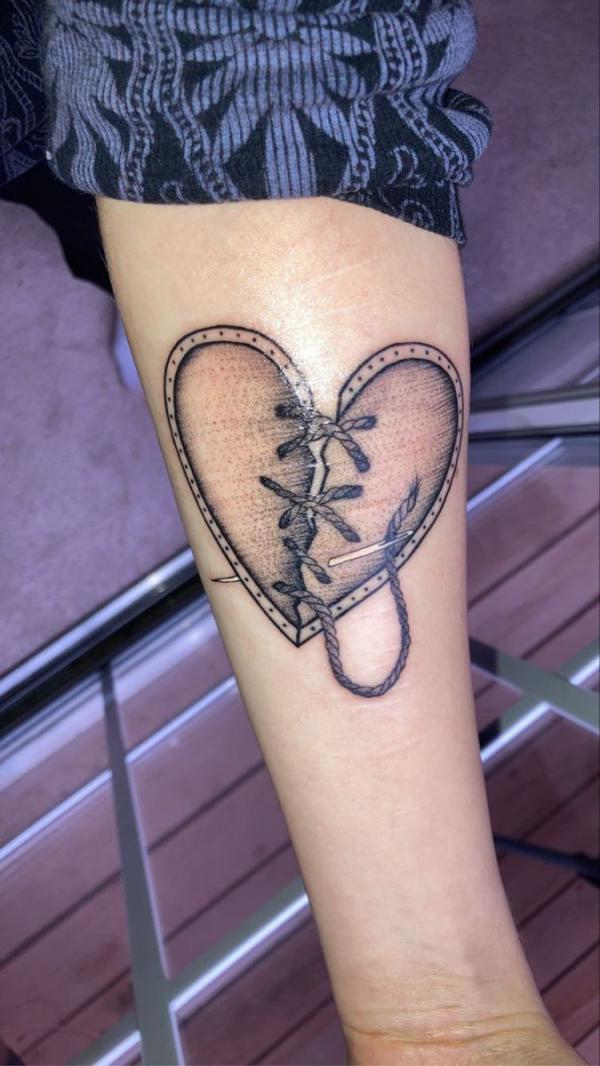 100 Broken Heart Tattoos and Their Meanings