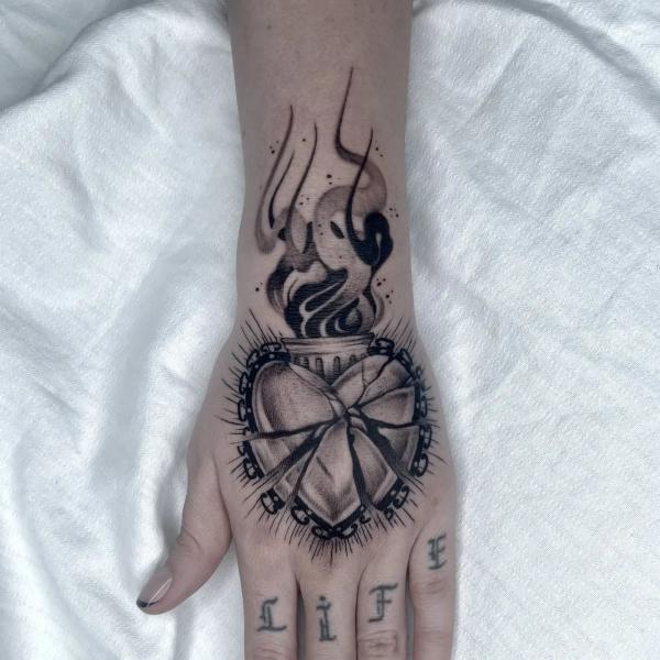 100 Broken Heart Tattoos and Their Meanings