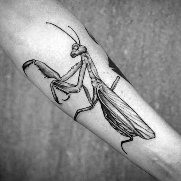 50 praying mantis tattoos: Meaning and Designs