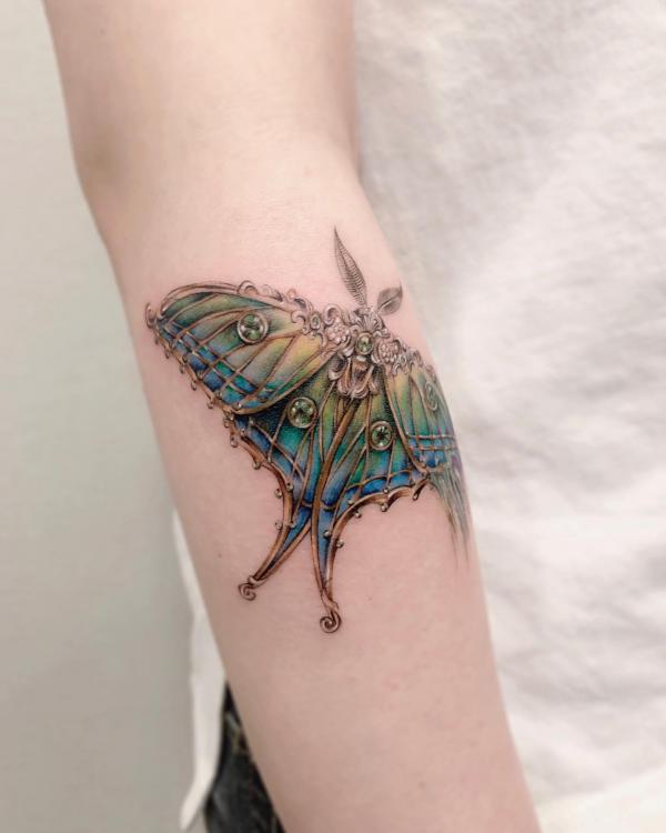 100 Luna Moth Tattoos: Meaning, Designs and Styles