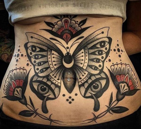 140 Meaningful Stomach Tattoos for Women