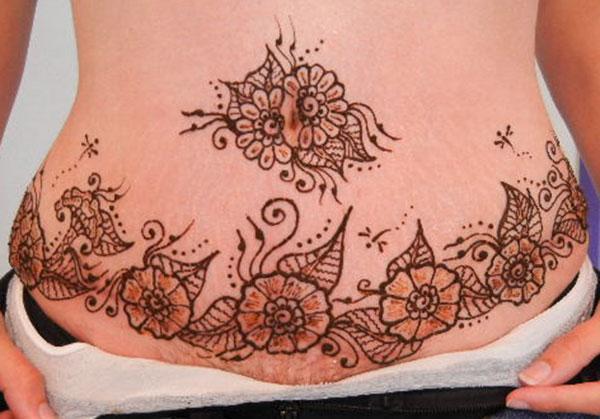 140 Meaningful Stomach Tattoos for Women