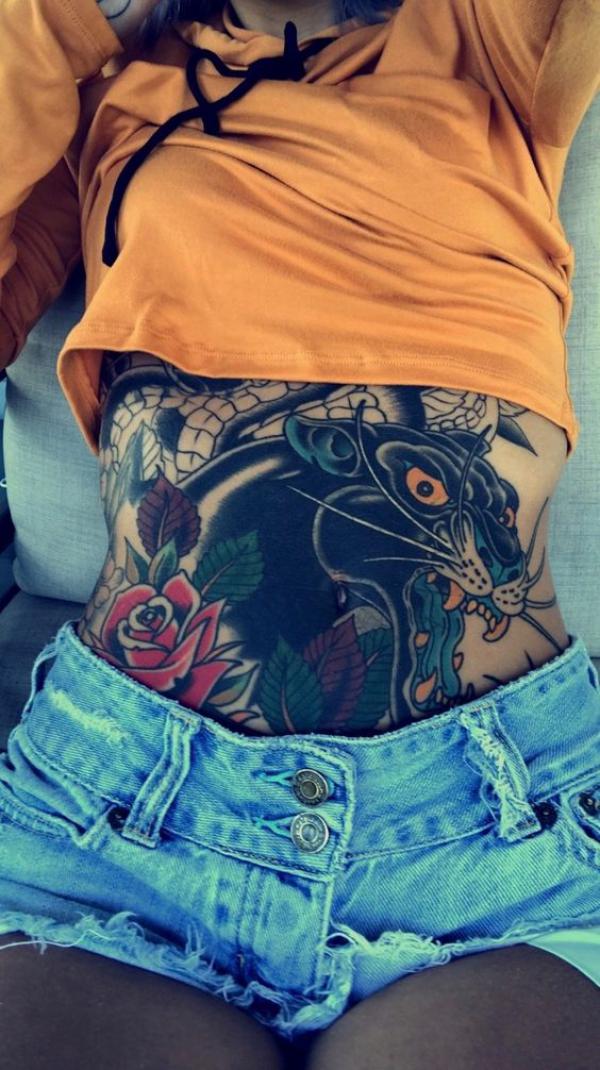 140 Meaningful Stomach Tattoos for Women