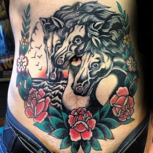 140 Meaningful Stomach Tattoos for Women