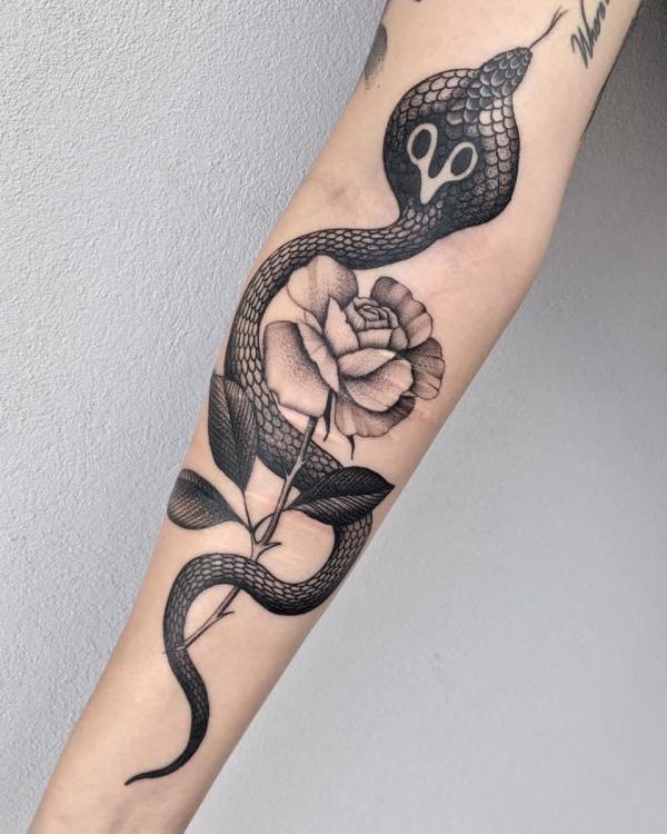 70 Rose and Snake Tattoo Designs with Meaning
