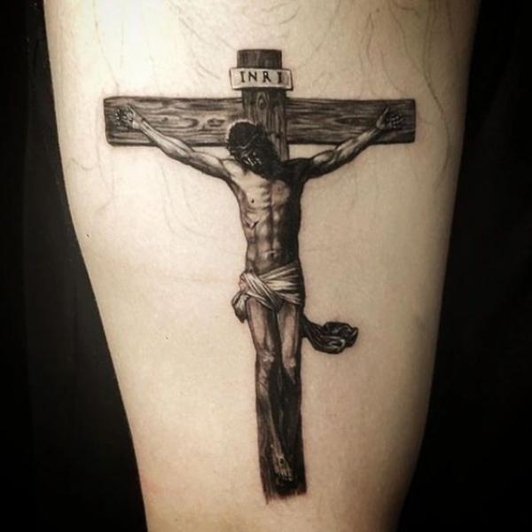 50 Meaningful Cross Tattoos with Jesus