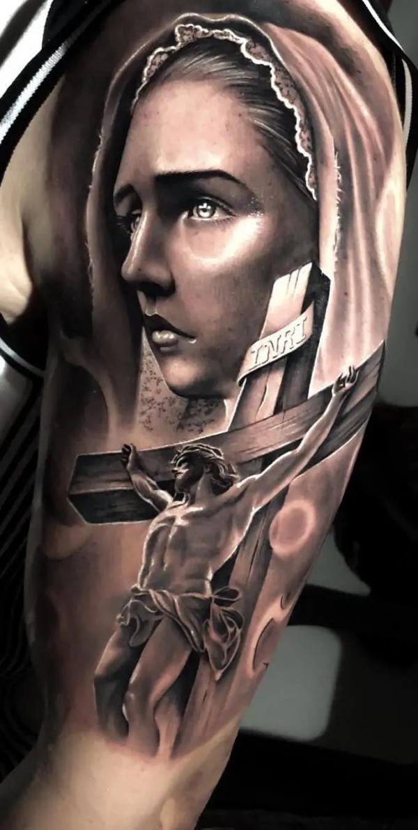 50 Meaningful Cross Tattoos with Jesus