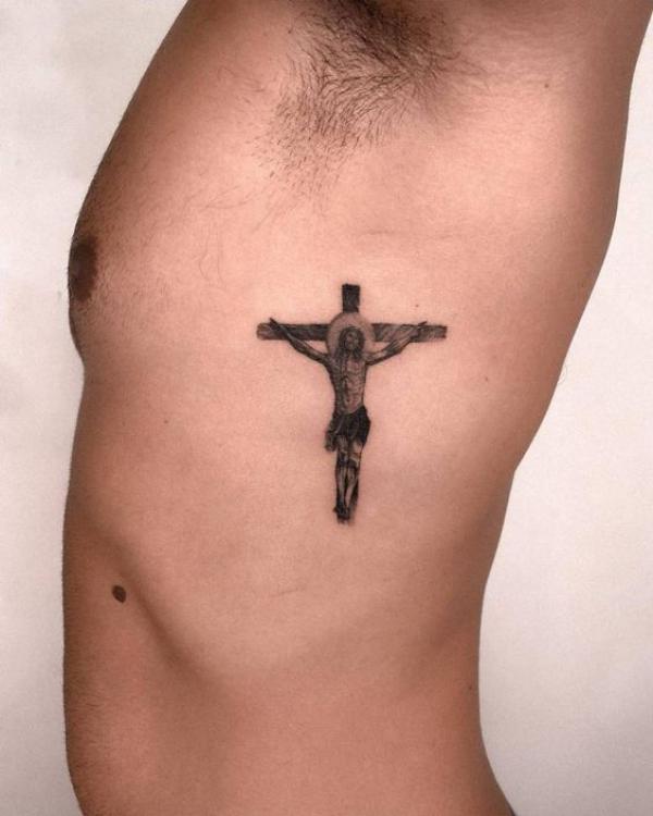50 Meaningful Cross Tattoos with Jesus