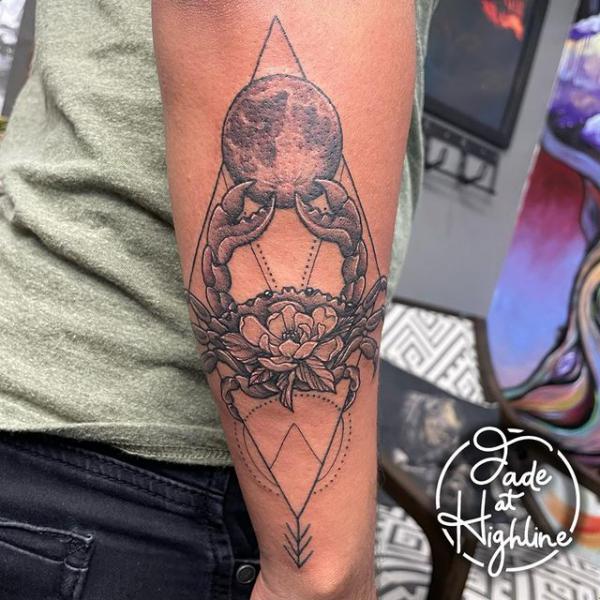 100 Creative Cancer Zodiac Tattoo Ideas
